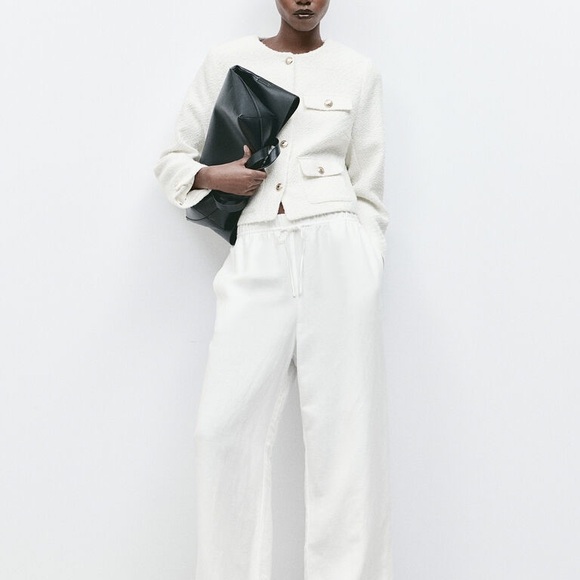 BNWOT Elegant H&M Cream and White Tweed Jacket with Gold Buttons Textured-Weave - Picture 3 of 12